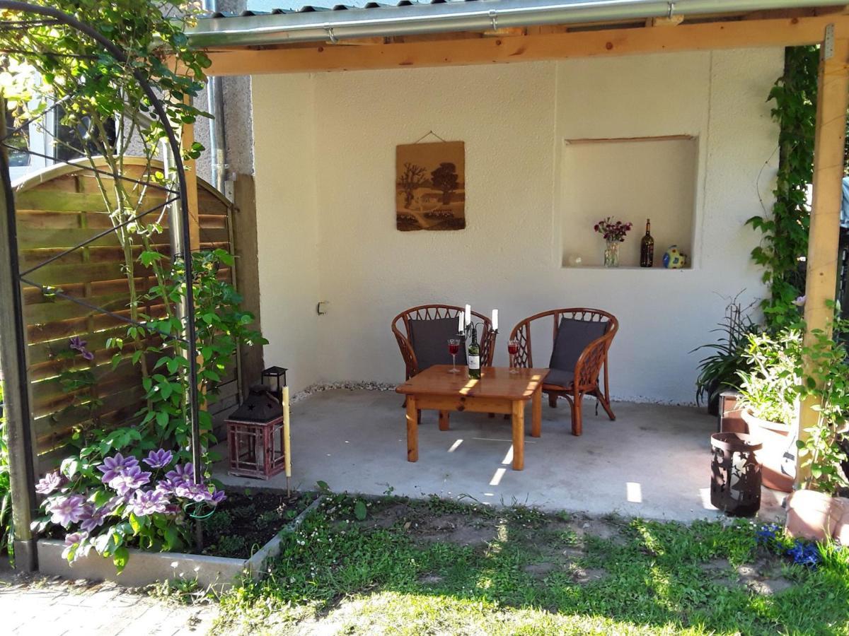 Ferienwohnung Wolf Nietwerder Exteriör bild